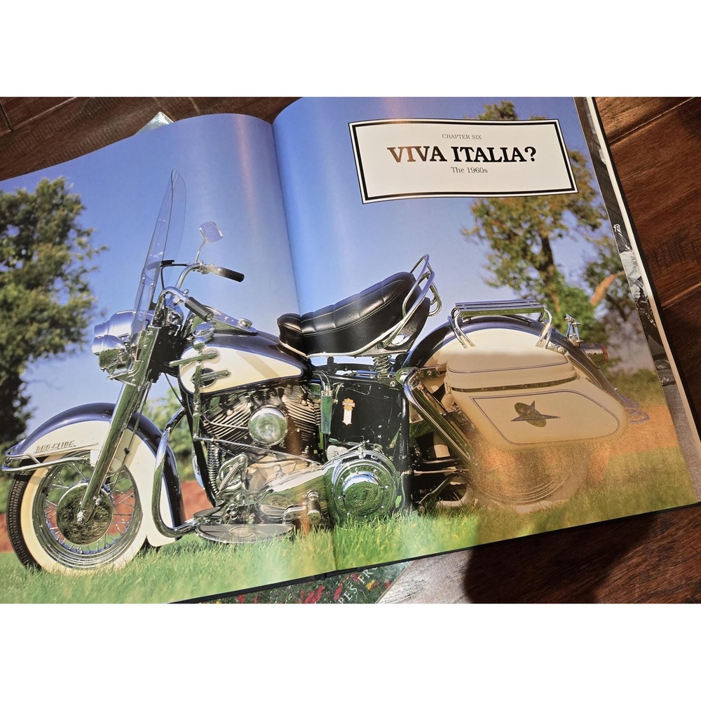 Vintage Harley Davidson, An Illustrated History,‎ hardcover, 1994 2nd edition